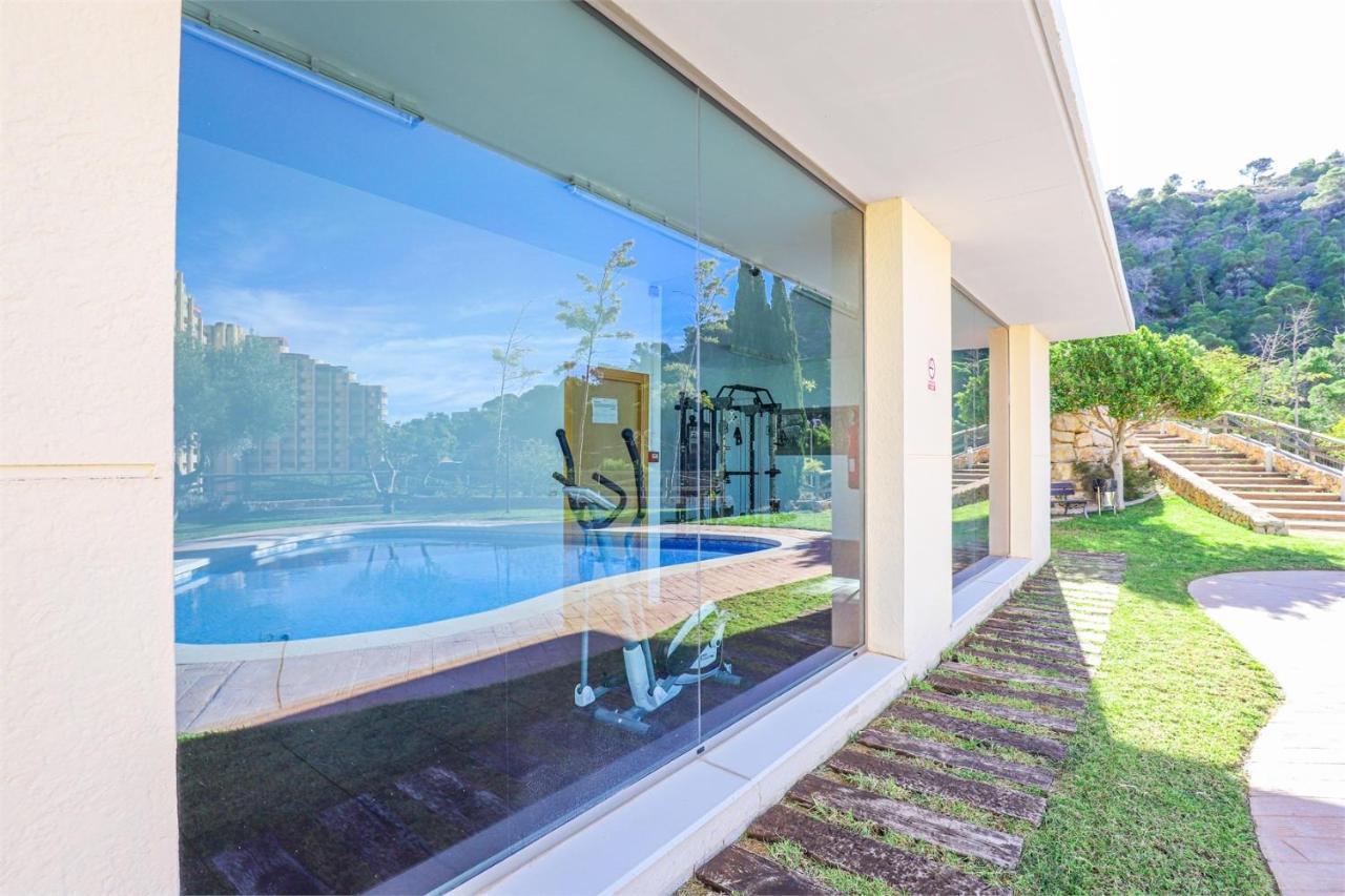 Apartamento familiar con terraza privada, parking gratuito y WiFi Benidorm Exterior foto