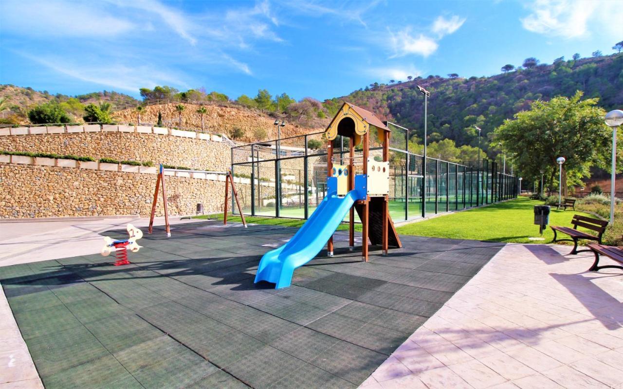 Apartamento familiar con terraza privada, parking gratuito y WiFi Benidorm Exterior foto
