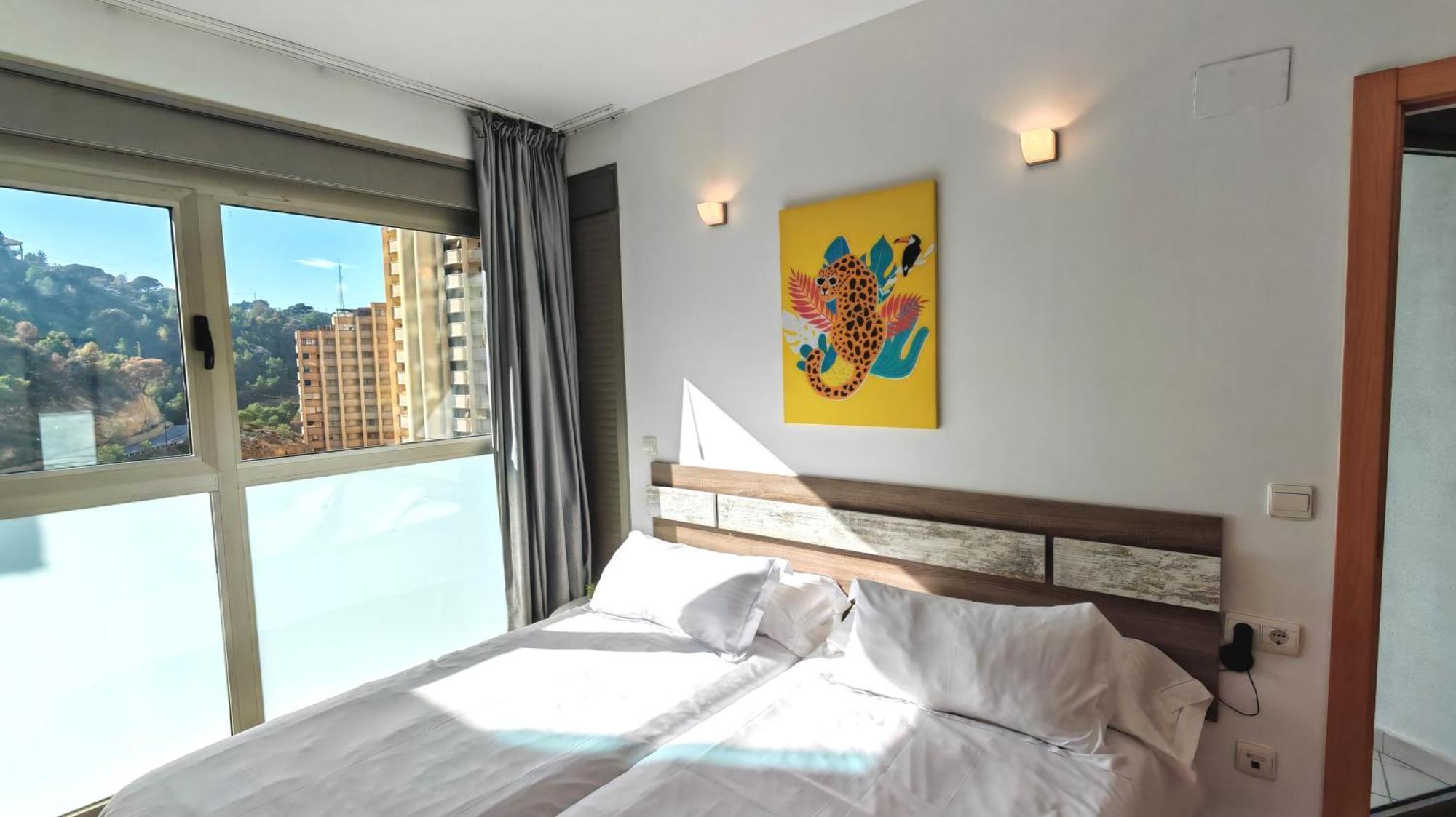 Apartamento familiar con terraza privada, parking gratuito y WiFi Benidorm Exterior foto